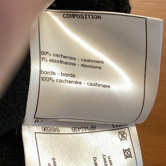 CHANEL CASHMERE SWEATER - Picture 5 of 6